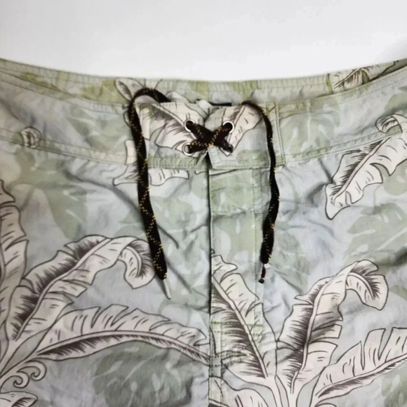 Patagonia Wavefarer Board Shorts Size 33 Palms Surf Beach Pool Swimsuit Trunks - Picture 3 of 8